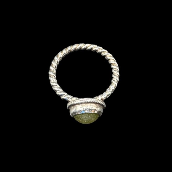 Artisan made Ring 925 Silver and Green Idocrase Round Stone size 6.5 - Picture 2 of 8